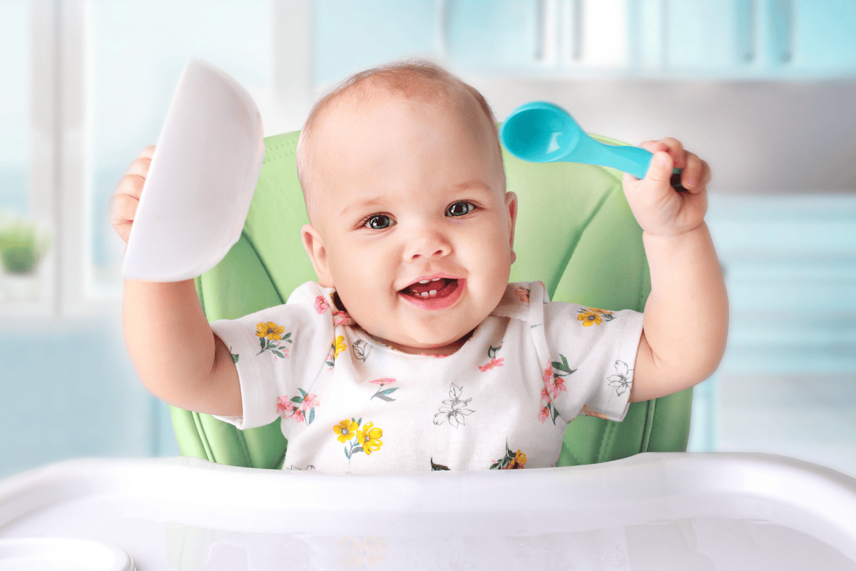 when do babies start eating baby food