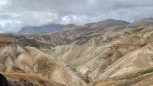 Farverige rhyolitbjerge i Landmannalaugar