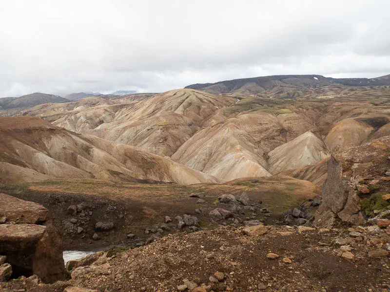 Farverige rhyolitbjerge i Landmannalaugar