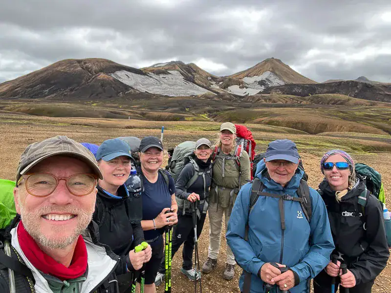Gruppefoto af glade vandre på Laugavegur
