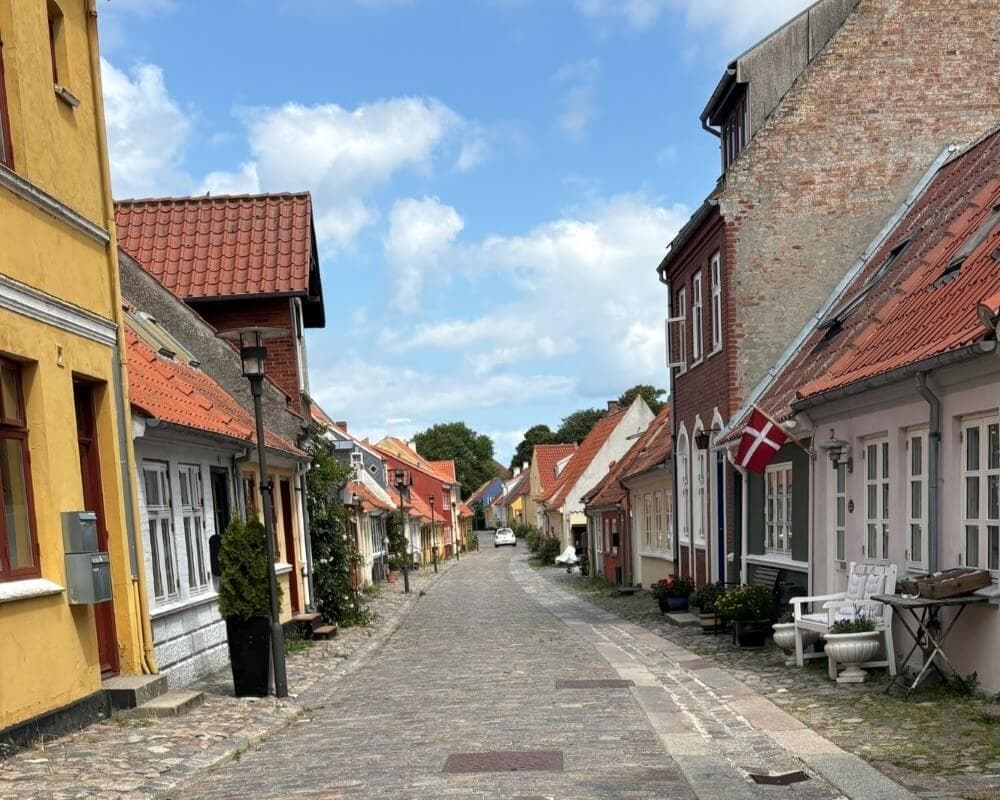 Marstal hyggelig huse og brostensvej