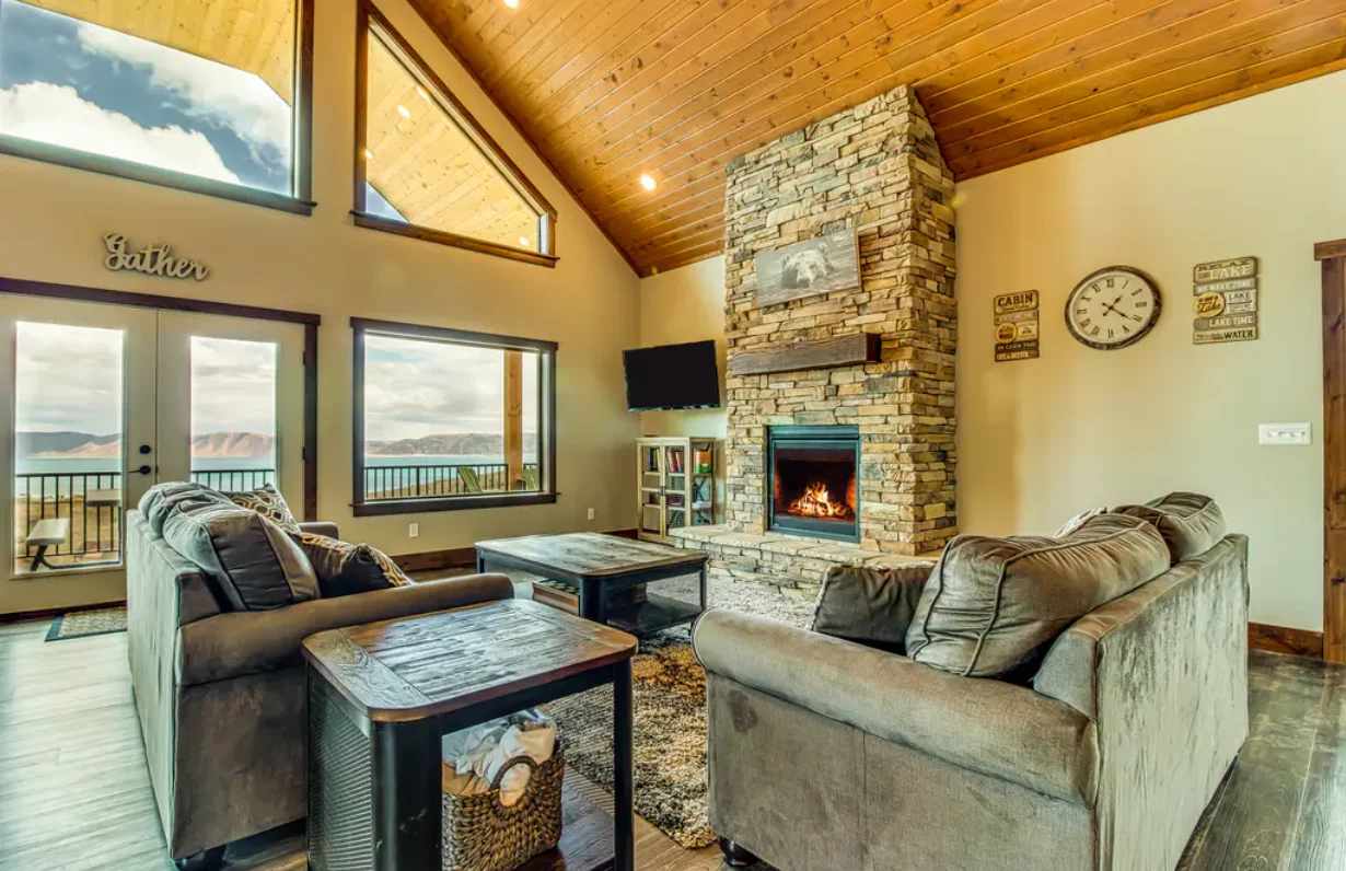 Lazy Bear Lodge