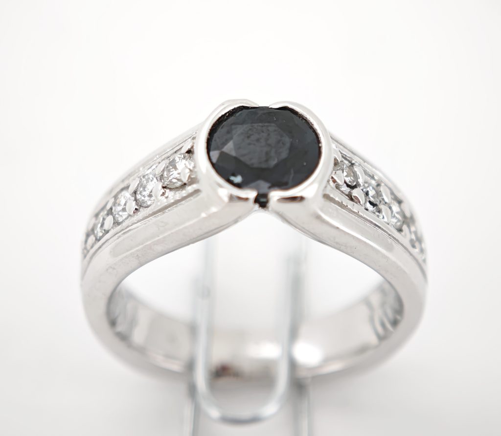 rezervat inel aur 14k safir si diamante