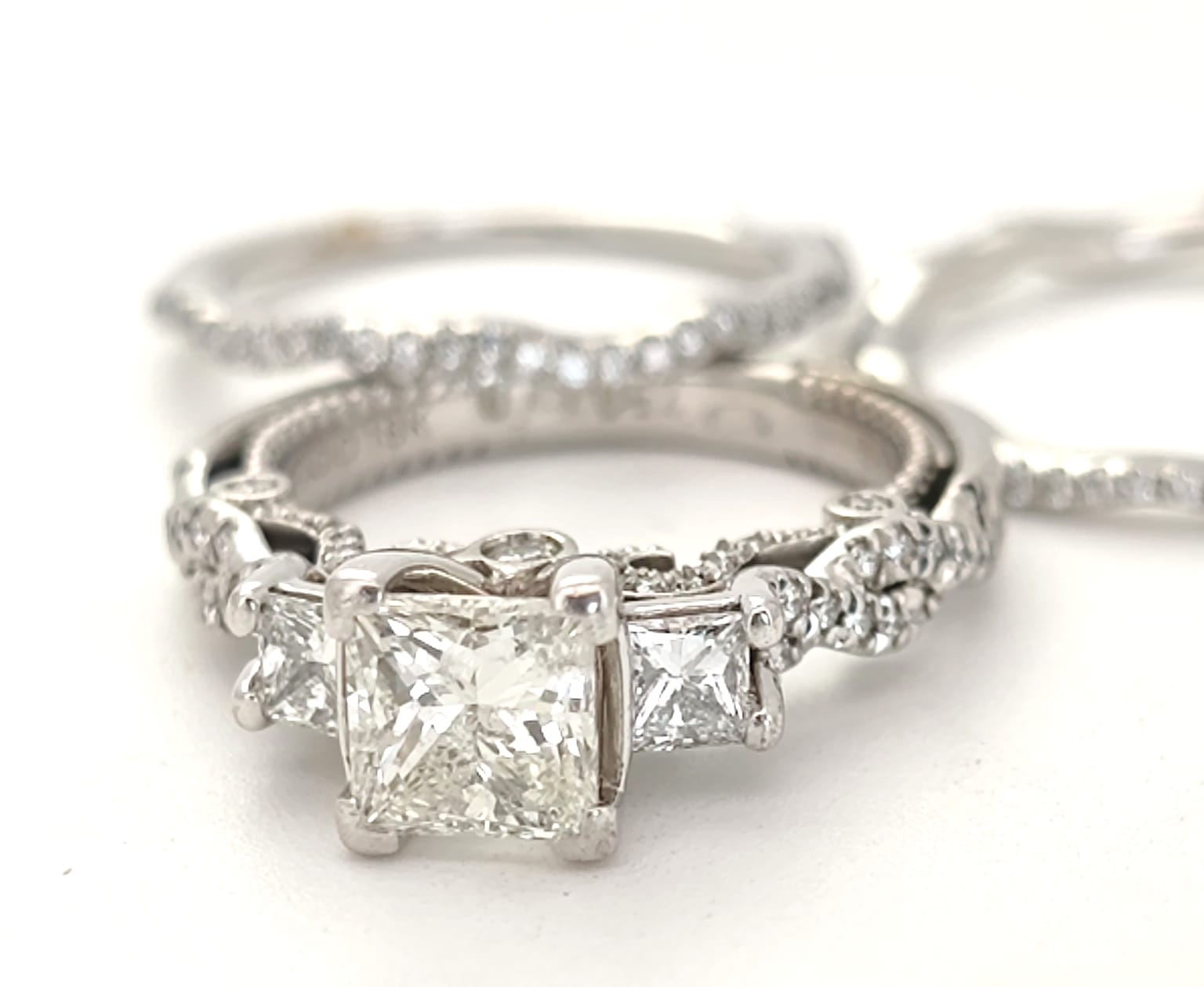 Inel 18k cu diamante naturale 2,10ct