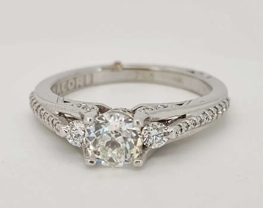 Inel 18k cu diamante naturale 1.07ct