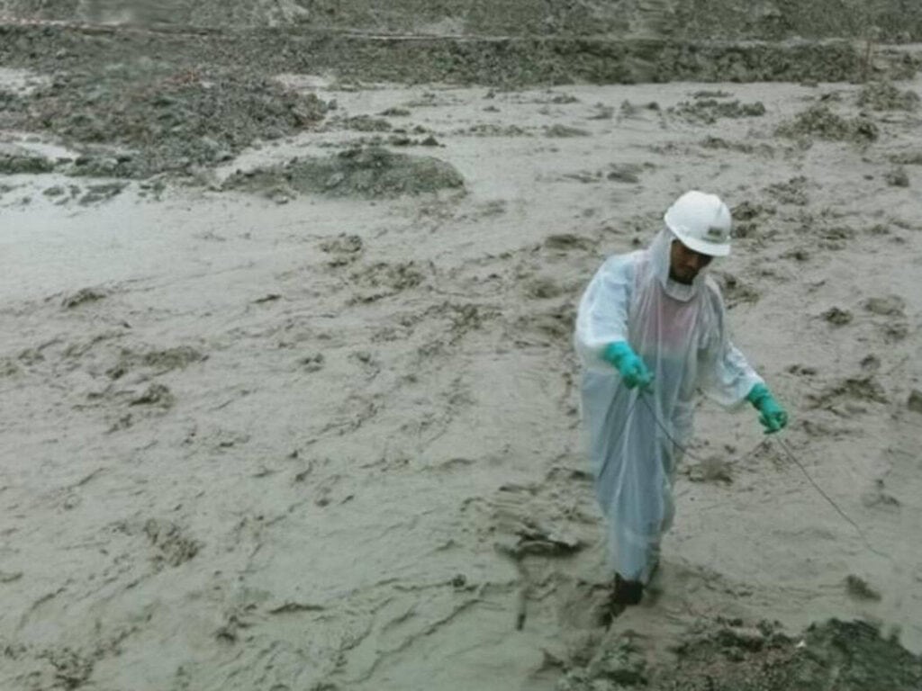 BME shares solutions to mud contamination of emulsion at ISEE 2 flood