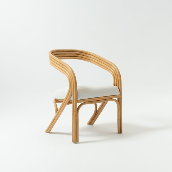 Silla de ratán con cojín Mary, vista en perspectiva