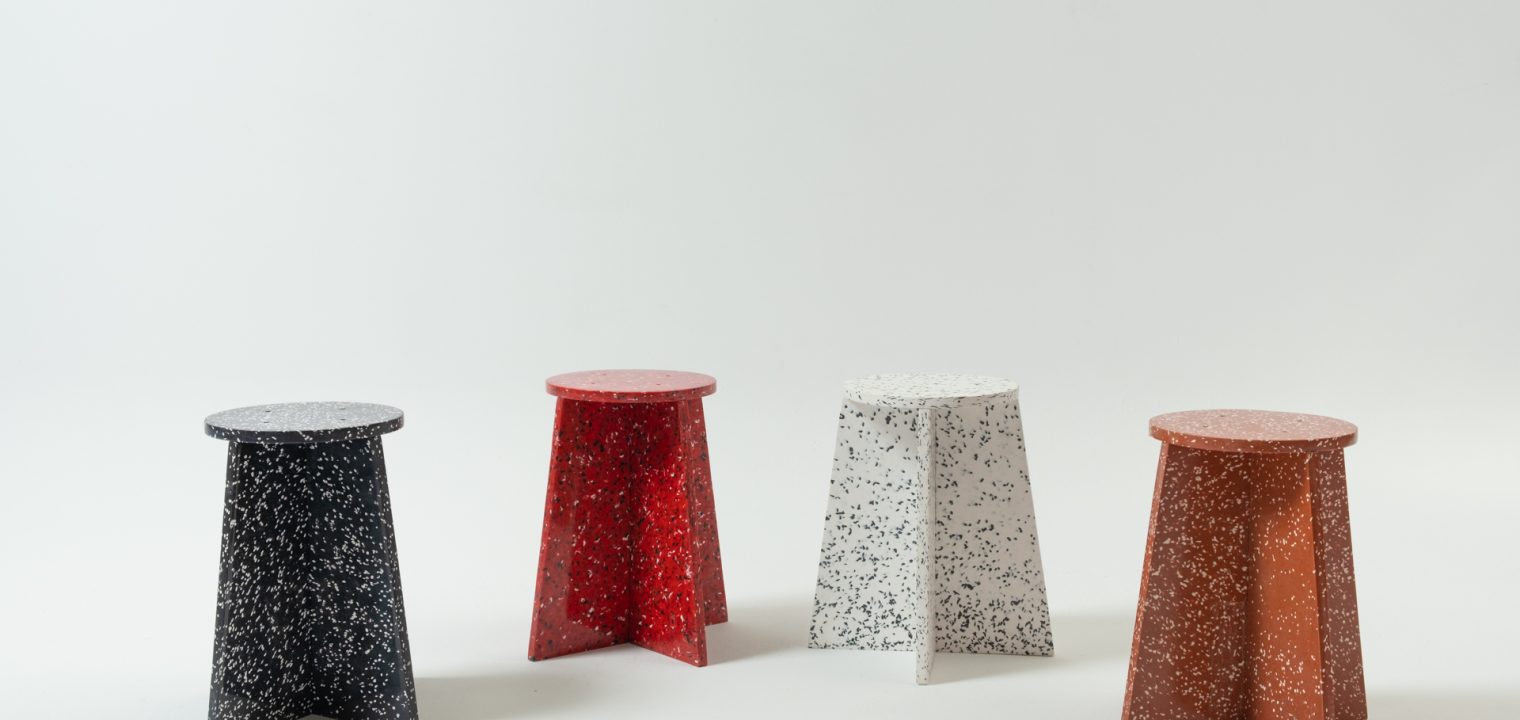 Taburetes bajos Wasteboom en negro, rojo, blanco y terracota
