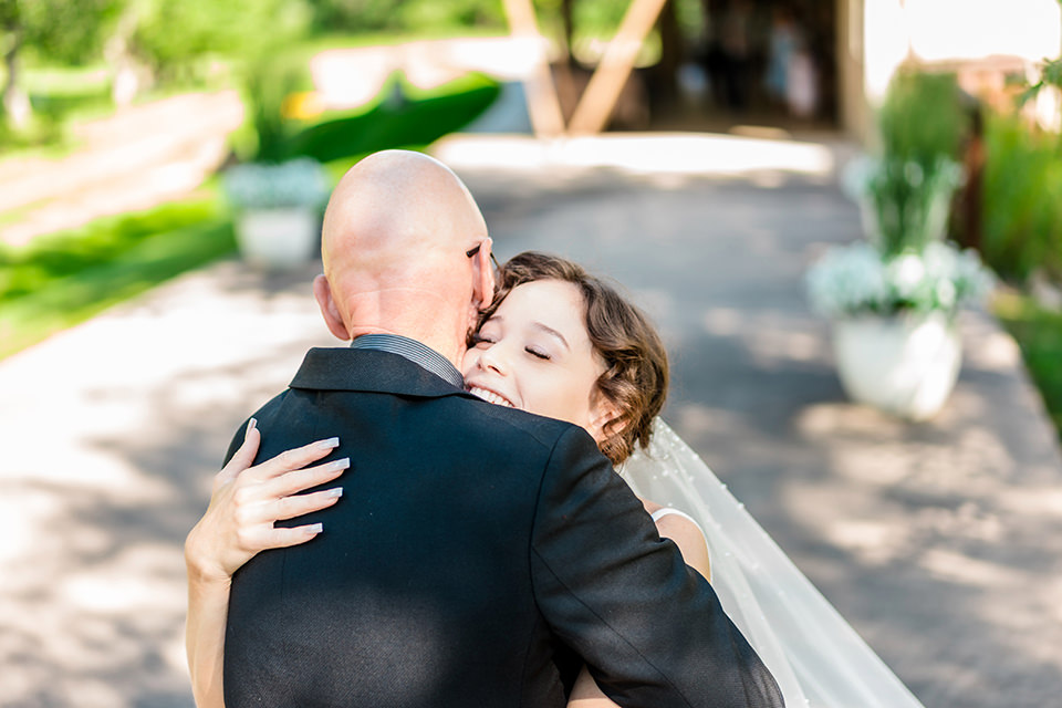 la-crosse-wedding-photographer-first-look.jpg