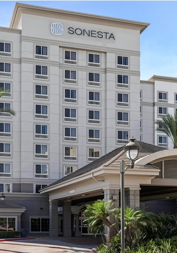 Outside view of the Sonesta Anaheim Resort Area hotel.