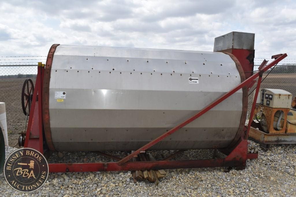 Farm equipment tank at Bussey Bros Auctioneers, ideal for agricultural storage and liquid handling.