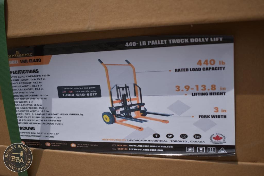 Industrial pallet truck with 440 lb capacity and 3-inch fork width for material handling.