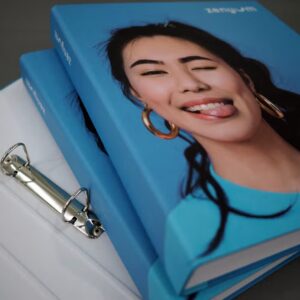 แฟ้มแข็งพิมพ์ลายโลโก้บริษัทสำหรับงานสัมมนาและองค์กร เช็คราคาทำแฟ้มแข็งผ่านระบบคำนวณราคาออนไลน์ฟรี สะดวก รวดเร็ว