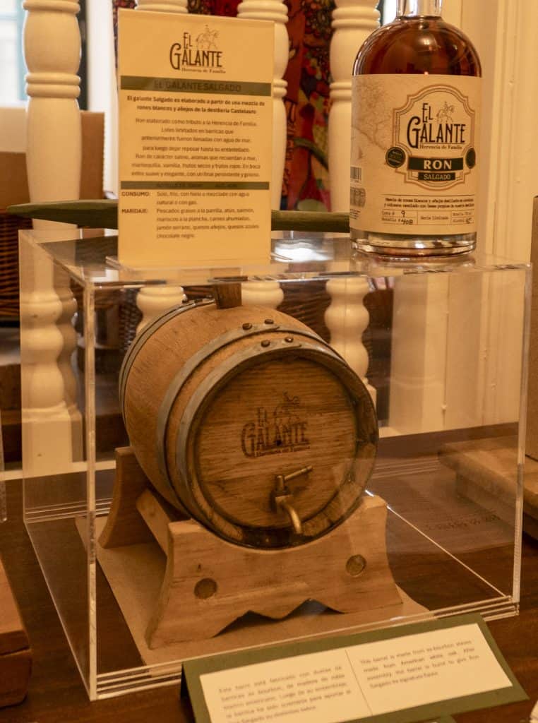 El Galante rum display with barrel and bottle at El Motete gift shop in Casco Viejo