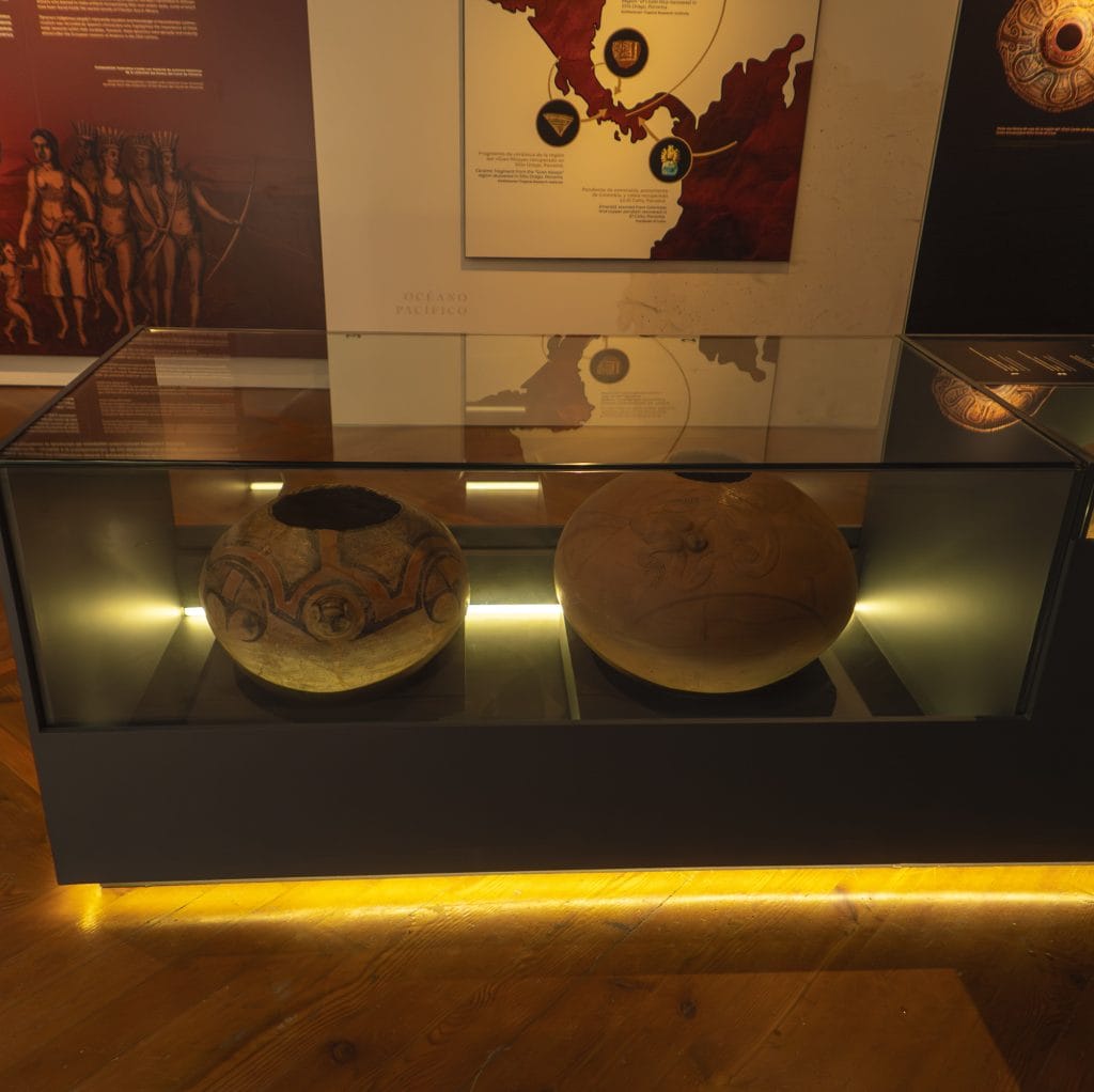 Pre-Columbian pottery and artifacts on display at the Panama Canal Museum in Casco Viejo, illustrating Panama’s ancient cultures and early trade networks.