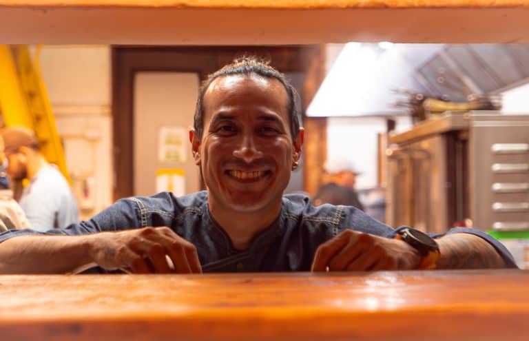 Carlos Lucas López y López Martínez, Mahalo Casco Viejo chef, inside the Mahalo kitchen during service