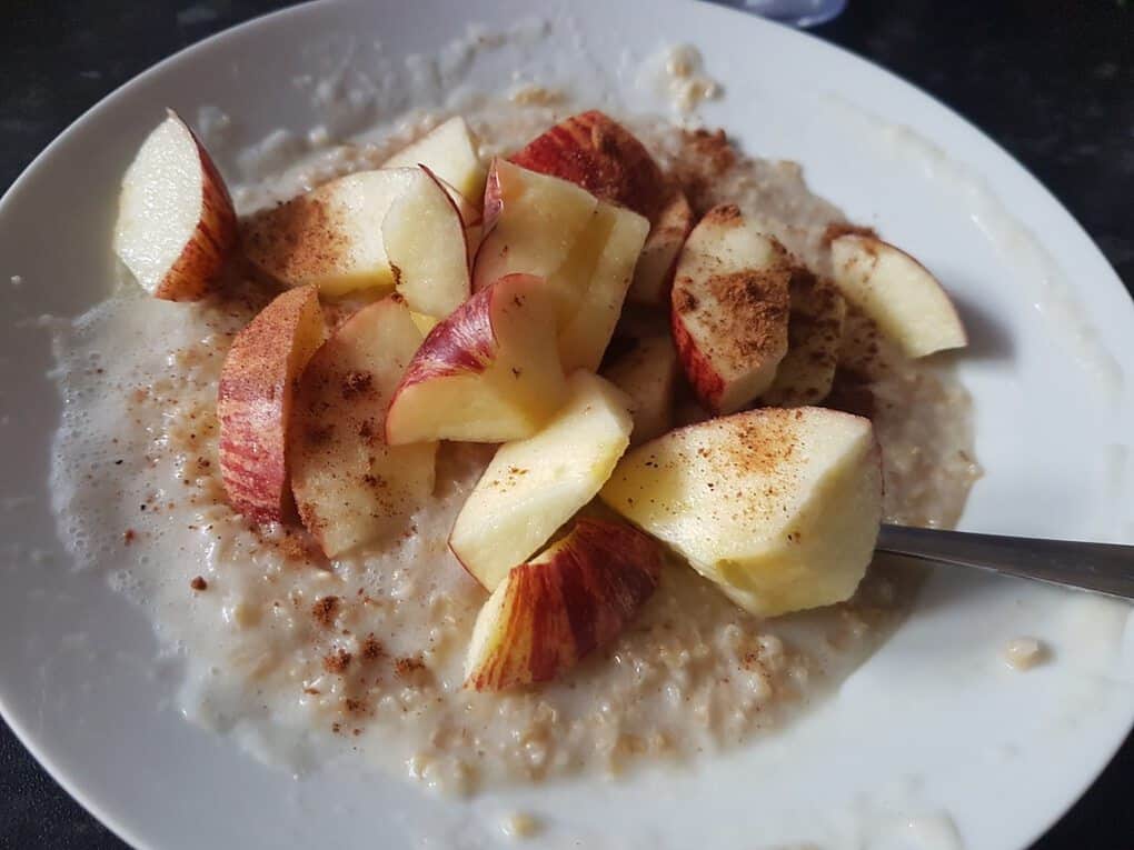 Oatmeal with Apple