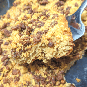 maple sugar banana cake baked in 9*12 pan with candied maple pecan streusel