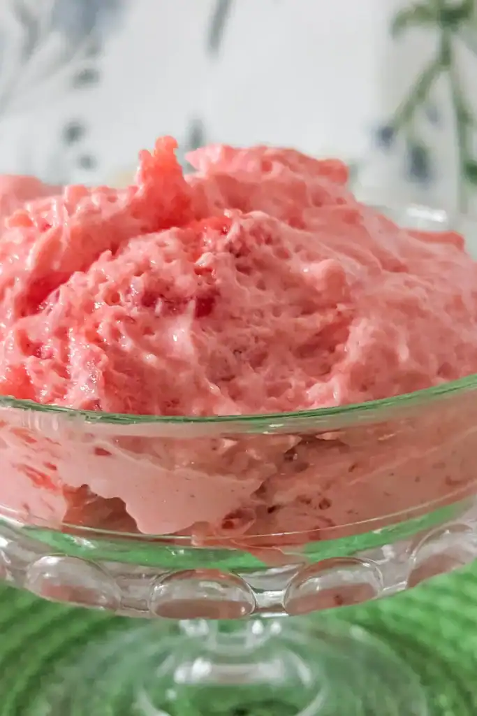 light and airy raspberry cheesecake jello mixture
