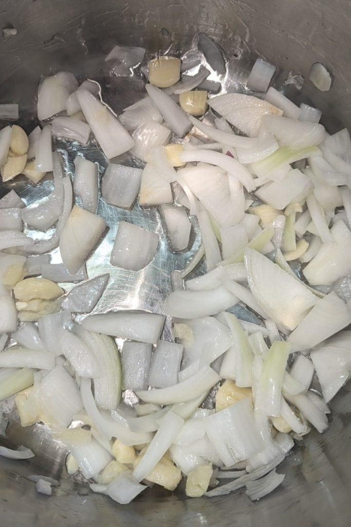smashed garlic and white onion saute