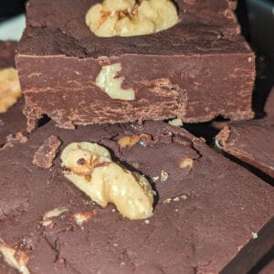 Simple Semi Sweet Chocolate Walnut Fudge