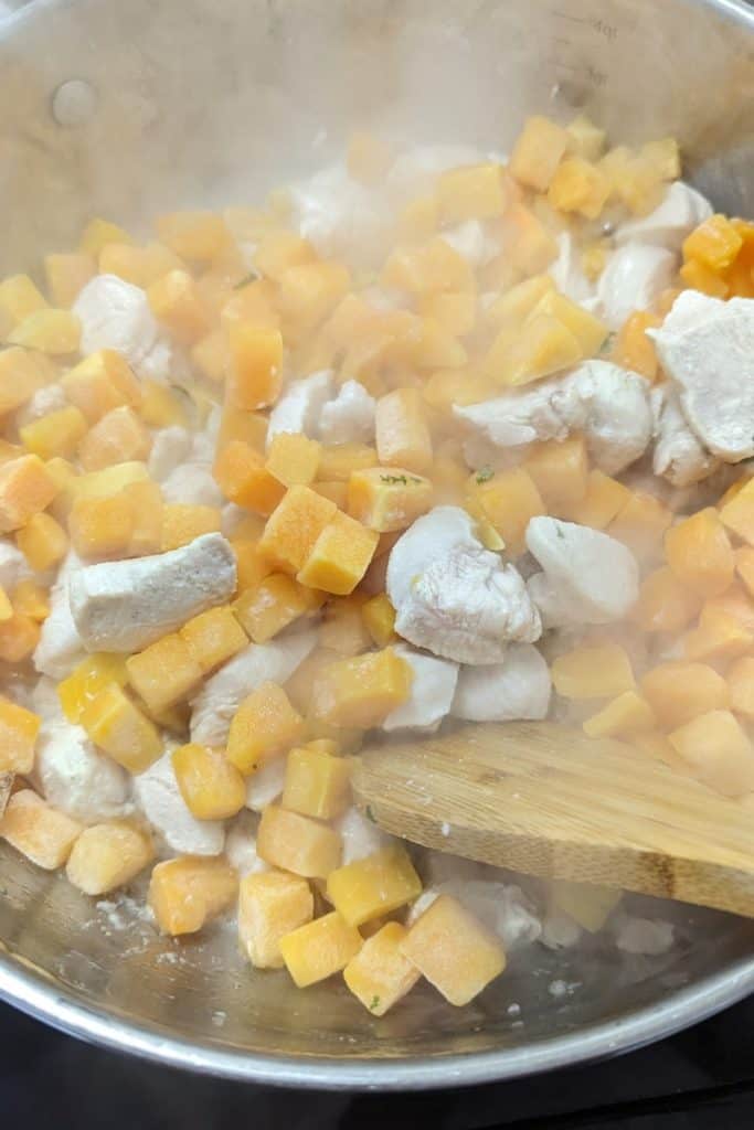 add frozen squash to cooked chicken breast