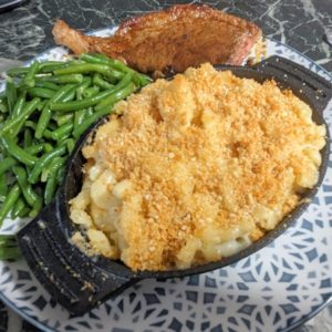 baked white cheddar macaroni and cheese