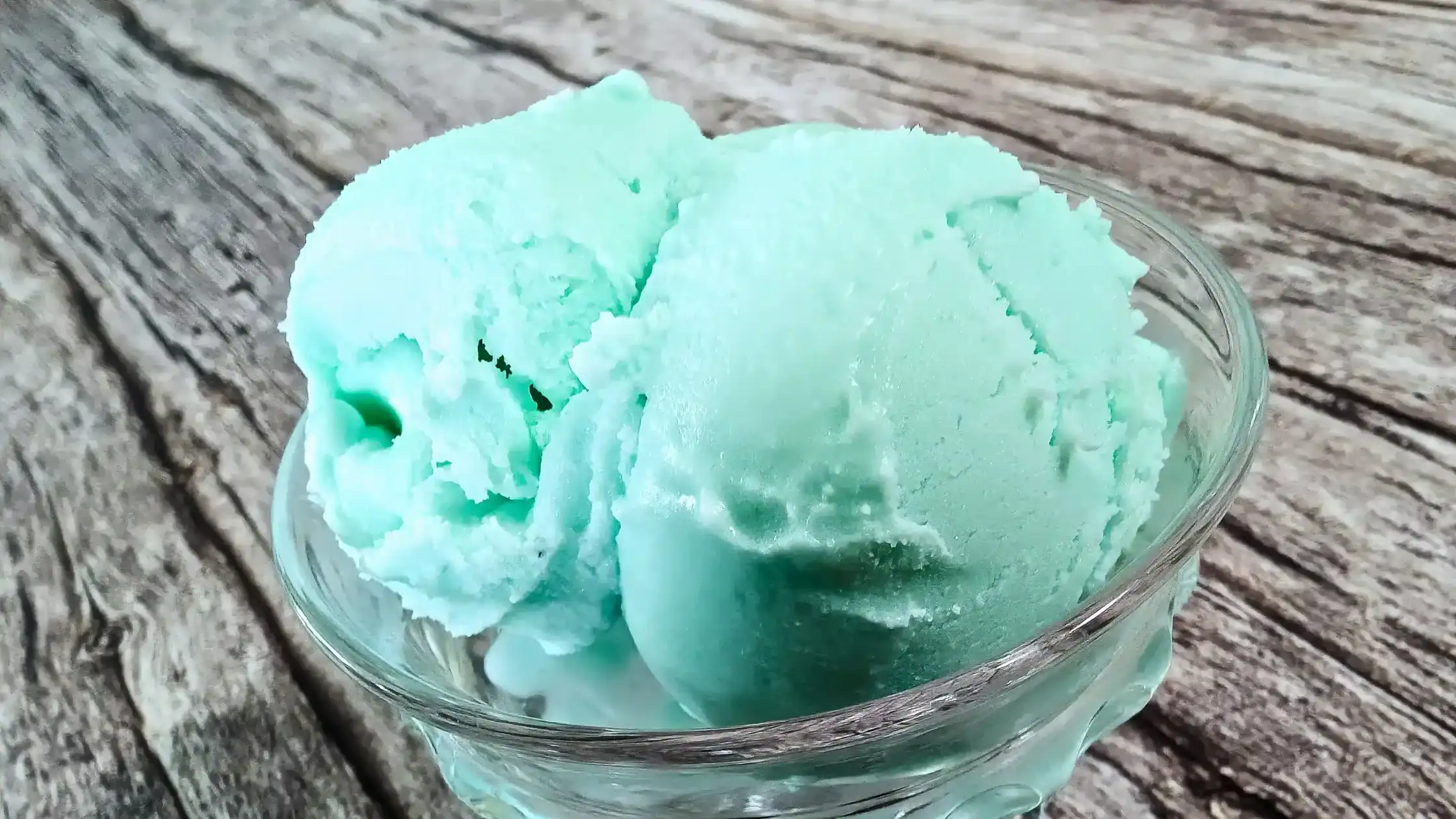 blue raspberry ice cream featured image
