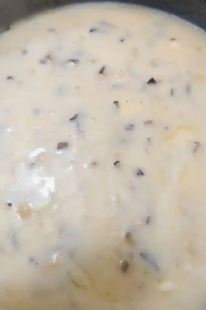 the finished mushroom gravy in frying pan