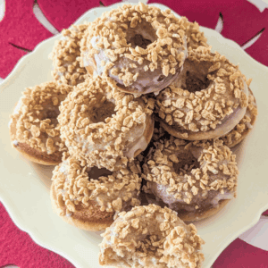 baked maple donuts with crunchies