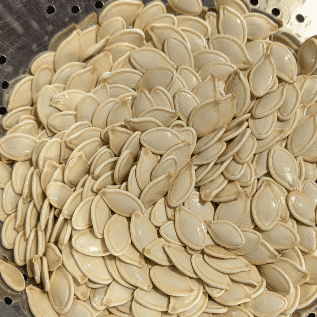 cleaning pumpkin seeds
