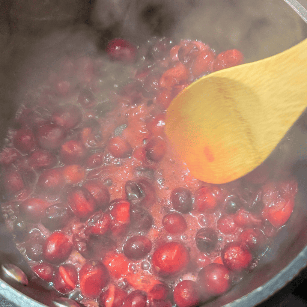 ooking cranberries in saucepan