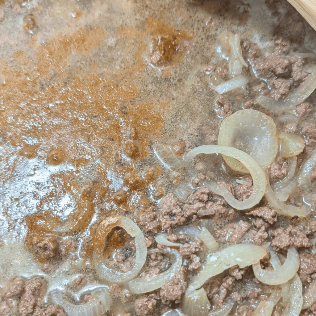 hamburger gravy adding bouillon