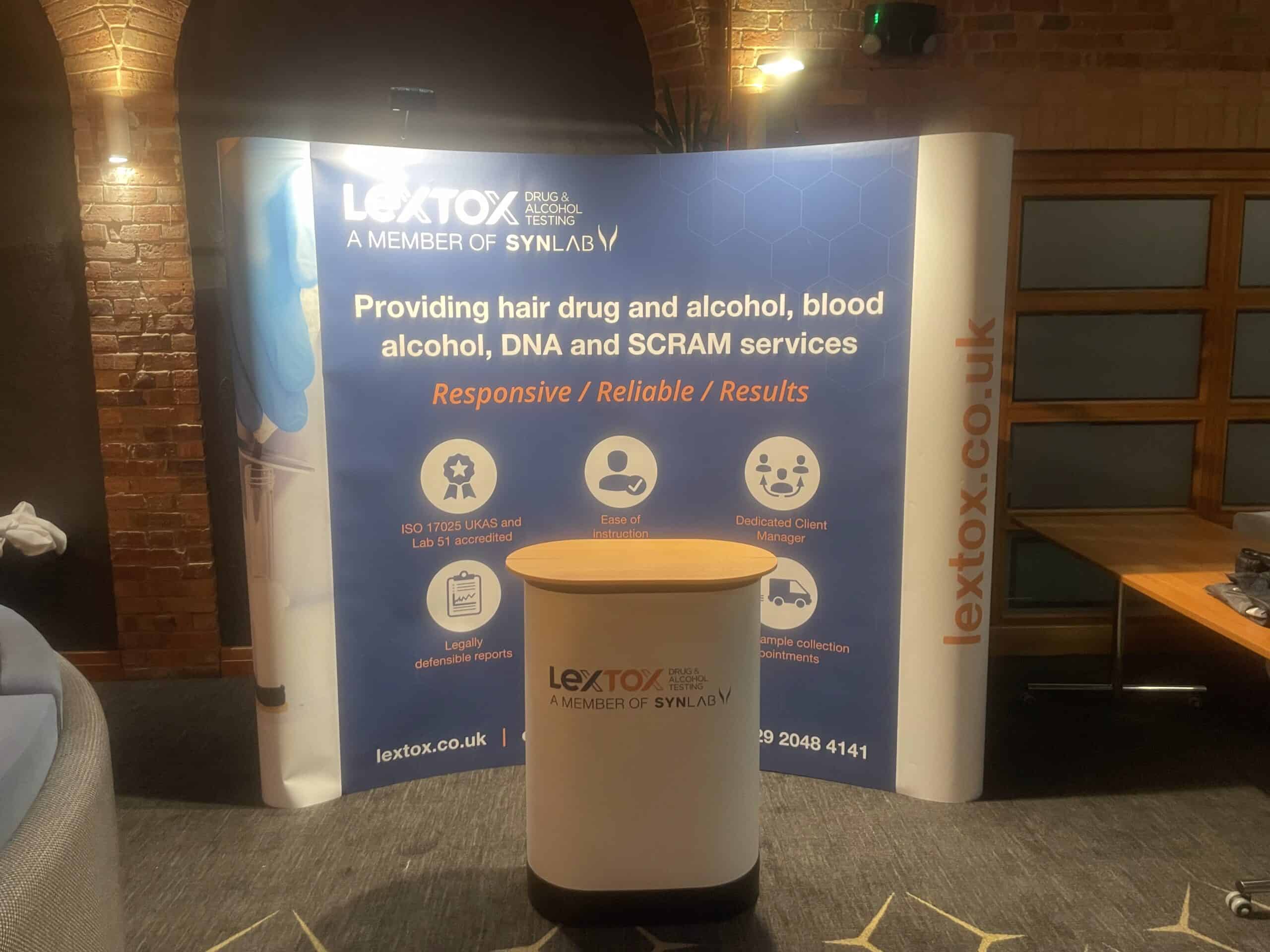 Lextox event stand