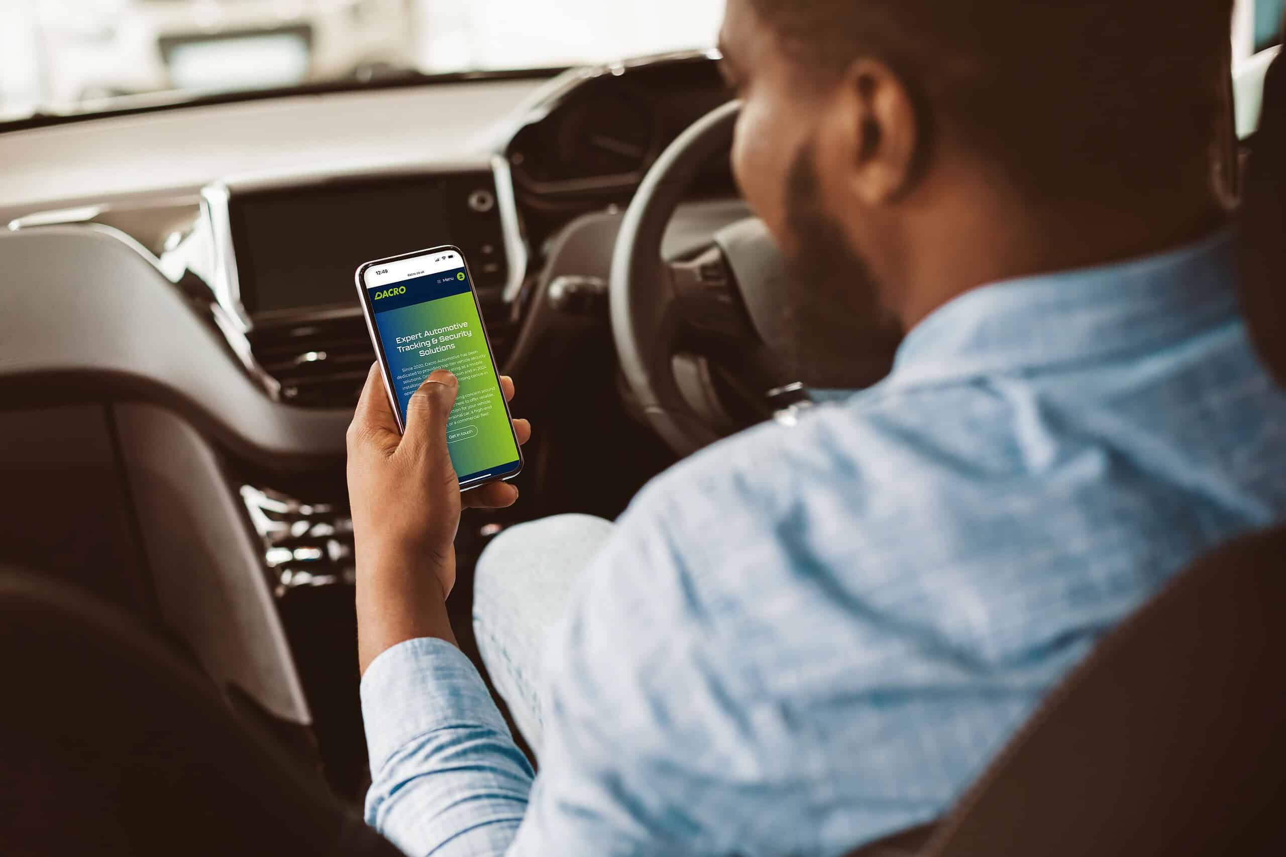 Dacro Mobile Mockup