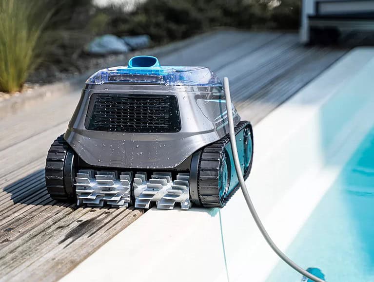 robotic pool cleaning
