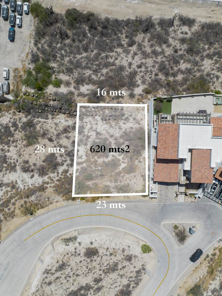 Club Campestre Lot With 620 M², Near Golf Course And Ocean Views In San José Del Cabo.