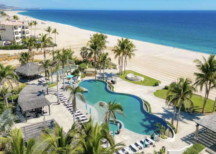 Family &Amp; Kids โ Homes For Sale In Club Campestre Luxury Beachfront Condo With Ocean Views, Golf Course, And Pool At Club Campestre, Perfect For Relaxing And Golfing In A Tropical Paradise.