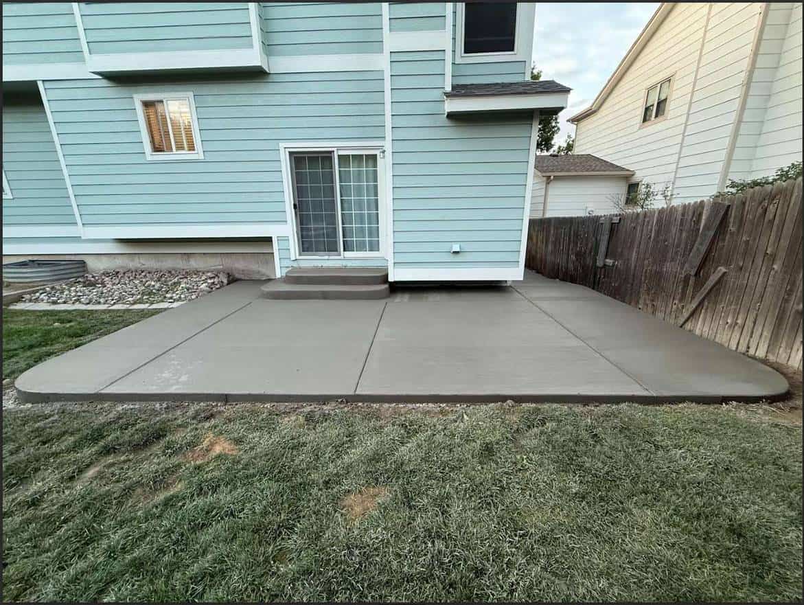 Colored concrete patio Castle Rock - outdoor dining space Douglas County