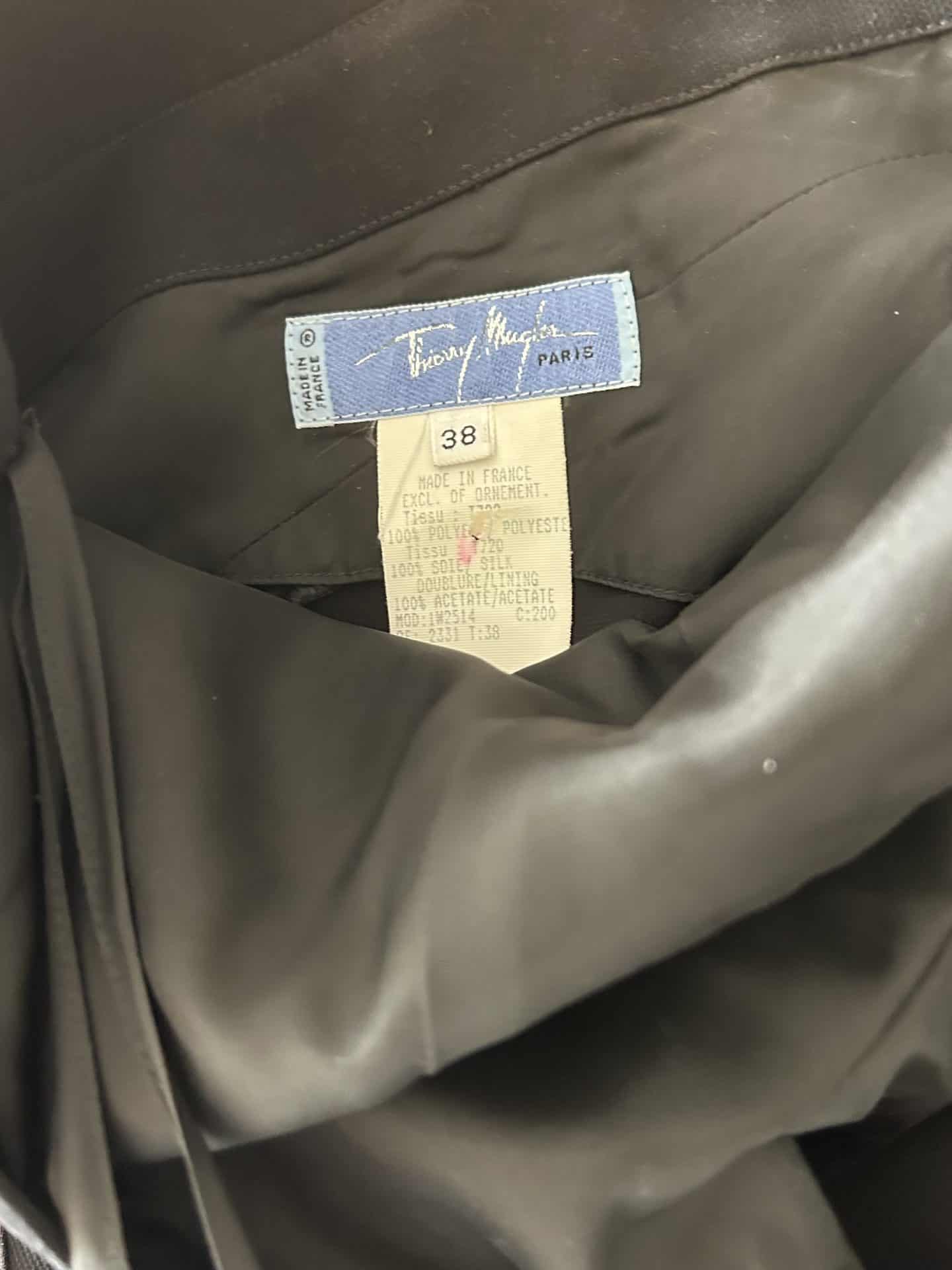 Robe Thierry Mugler du soir en soie noire – Image 5