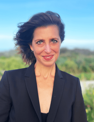 Fiona Passantino keynote speaker headshot
