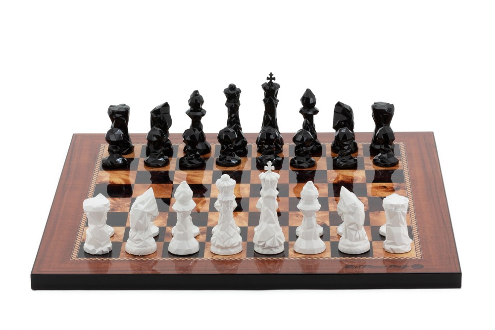 Dal Rossi Italy Chess Set with Diamond-Cut Black & White 85mm chessmen on a Walnut Shinny Finish Chess Board 16”