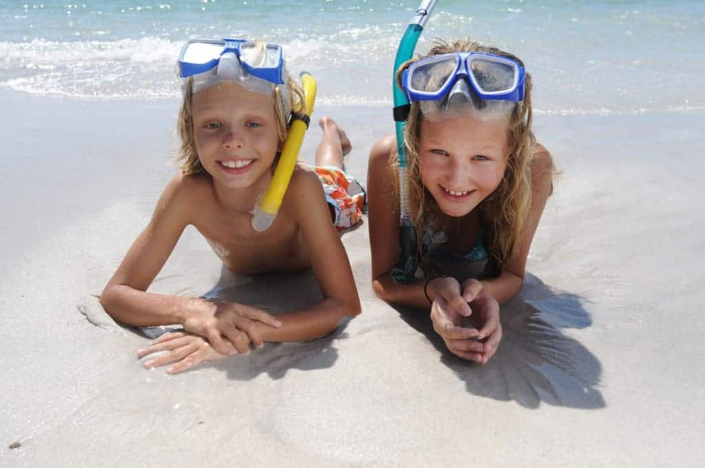 Buccament-Bay_children-beach