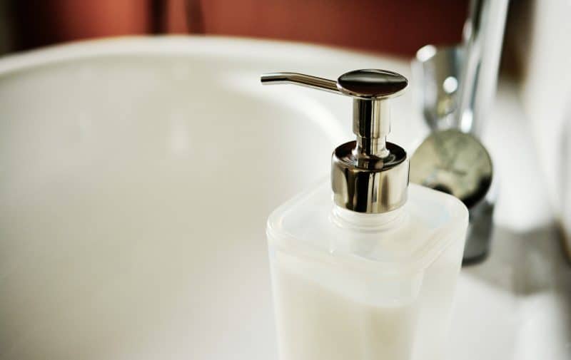 Clean sink