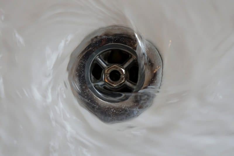Clean sink