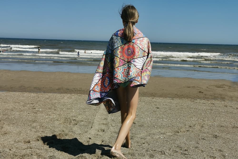 Tesalate Sand Free Towel Tesalate Sand Free Towel