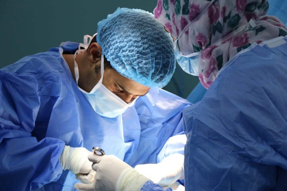 Is Keyhole Surgery Safe? The Benefits and Risks of a Laparoscopy