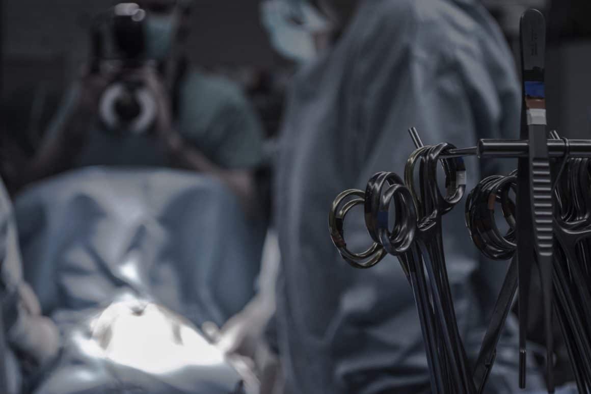 Benefits and Risks of a Laparoscopy