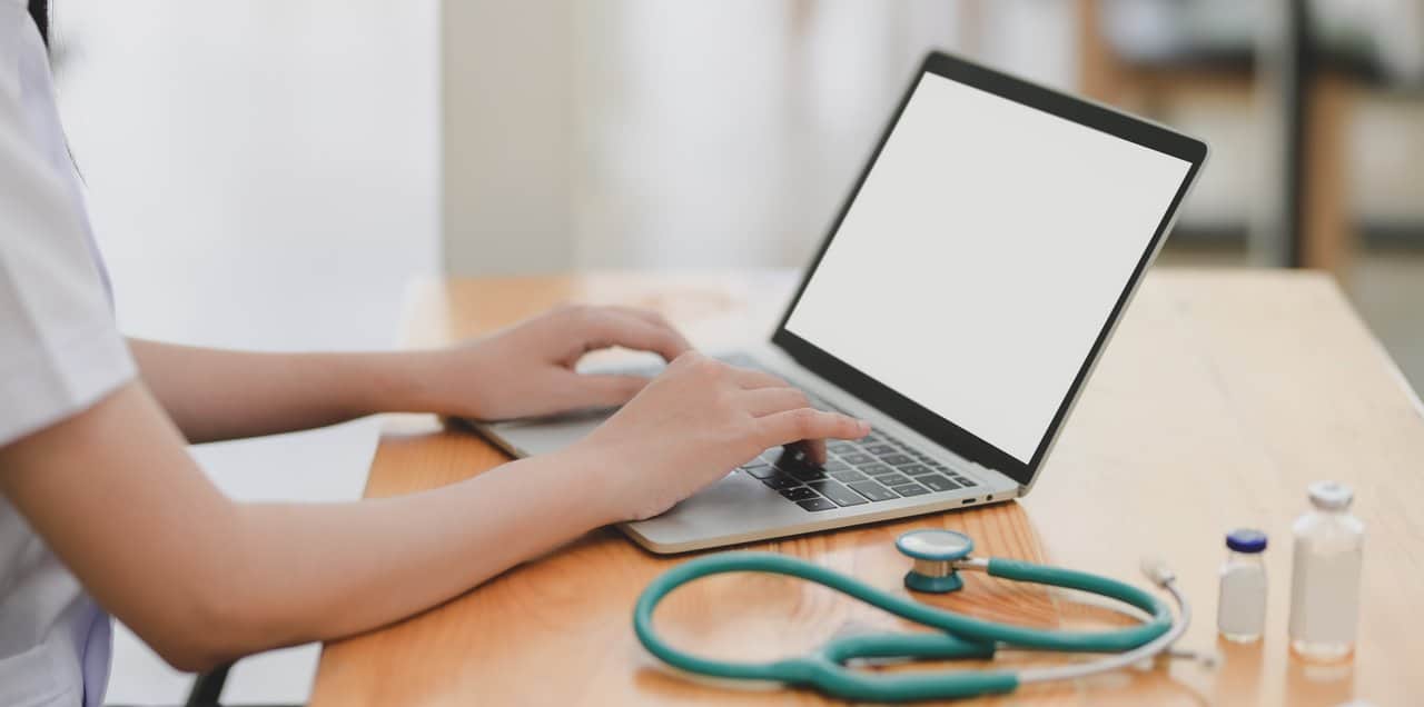 Preparing for Nursing School: 6 Super Helpful Tips