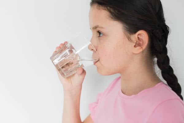 What Kind of Drinking Water Is Best For Your Kids? What Kind of Drinking Water Is Best For Your Kids?